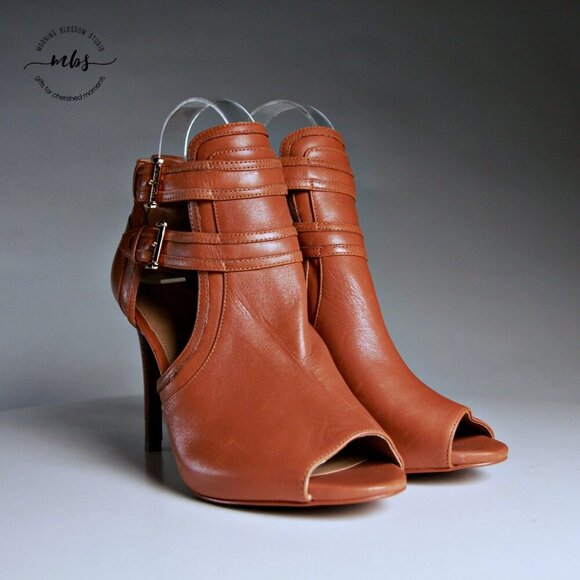 EUC Michael Kors Buckle Leather Blaze Open Toe Heeled Booties Tan Women Size 9 - Picture 2 of 13